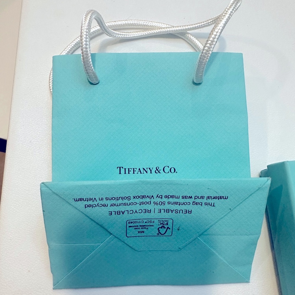 Tiffany & Co. empty box - Picture 7 of 7